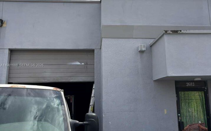 Pictures of Business for Sale, Industrial property located at 2683 76, Hialeah, FL 33016 for sales - image #1