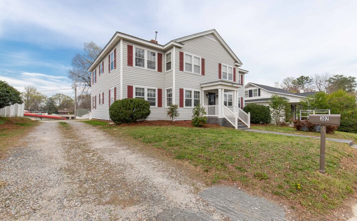 Pictures of Office property located at 302 N White St, Lancaster, SC 29720 for sales - image #1