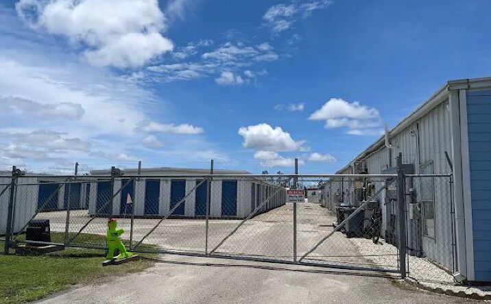 Pictures of Self Storage property located at 625 15th St, Mexico Beach, FL 32456, 2303 US-1, Fort Pierce, FL 34946, 2008 Griffin Rd, Leesburg, FL 34748, 428 Government Ave, Valparaiso, FL 32580 for sales - image #1