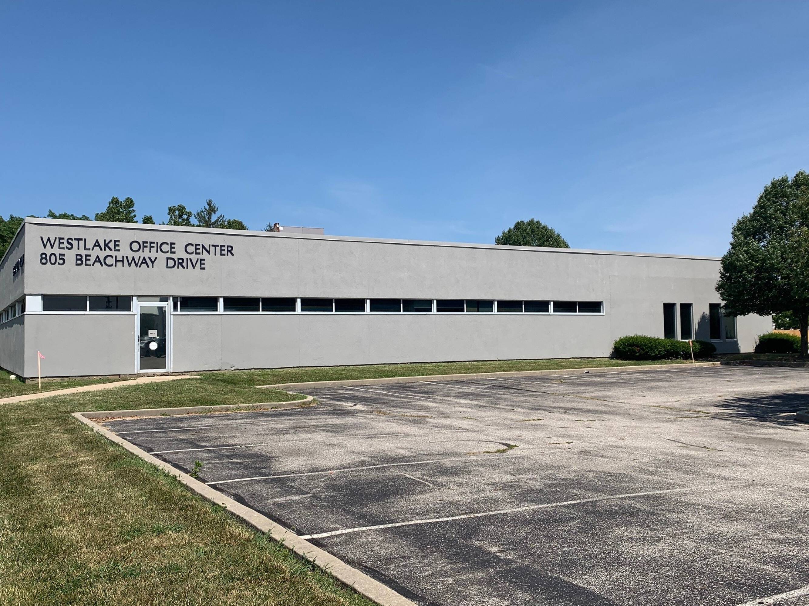 805 Beachway Dr, Indianapolis, IN 46224