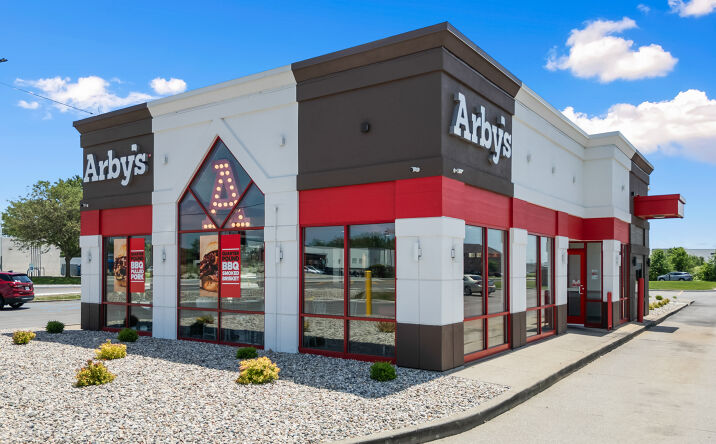 Pictures of Retail property located at 4651 W 61st Ave, Hobart, IN 46342 for sales - image #1