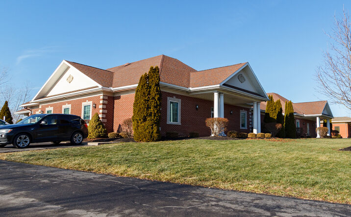 Pictures of Office property located at 5862 Snyder Dr, Lockport, NY 14094 for sales - image #1