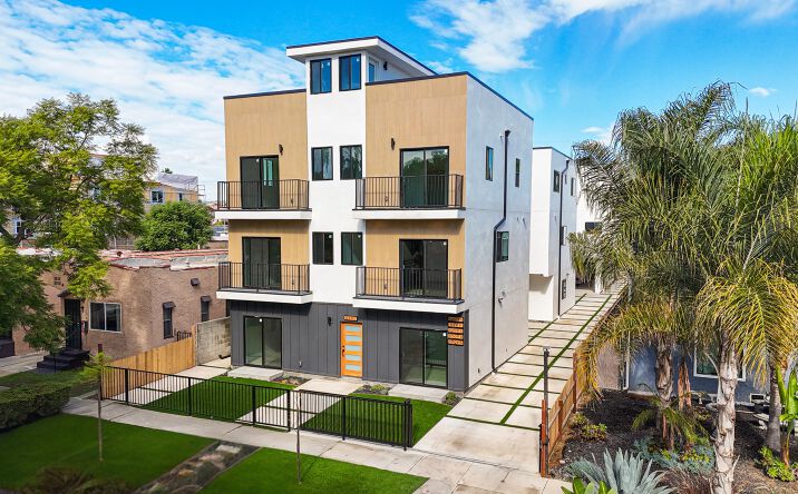 Pictures of Multifamily property located at 5209 20th St, Los Angeles, CA 90016 for sales - image #1