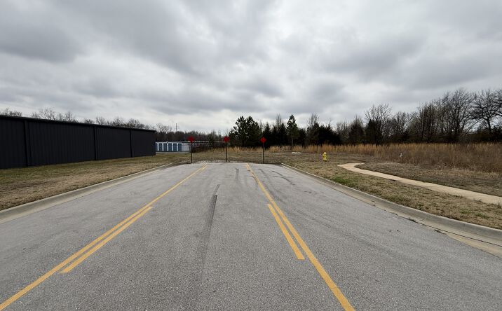 Pictures of Land property located at US Hwy 412 E & N Simon Sager Ave, Siloam Springs, AR 72761 for sales - image #1