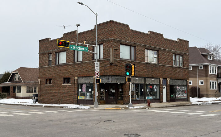 Pictures of Retail property located at 7528 W Becher St, West Allis, WI 53219 for sales - image #1