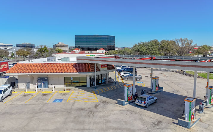 Pictures of Retail property located at 5401 N MacArthur Blvd, Irving, TX 75038 for sales - image #1