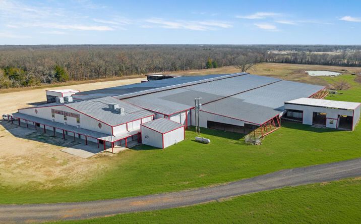 Pictures of Office property located at 3536 HWY 82, Paris, TX 75462 for sales - image #1