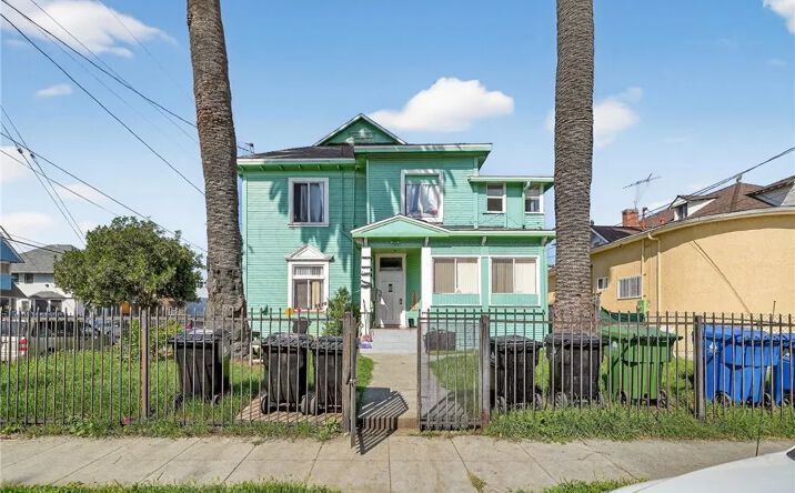 Pictures of Multifamily property located at 1153 S Westlake, Los Angeles, CA 90006 for sales - image #1
