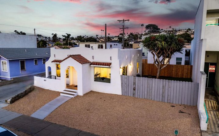 Pictures of Multifamily property located at 1817-19 Sunset Cliffs Blvd, San Diego, CA 92107 for sales - image #1