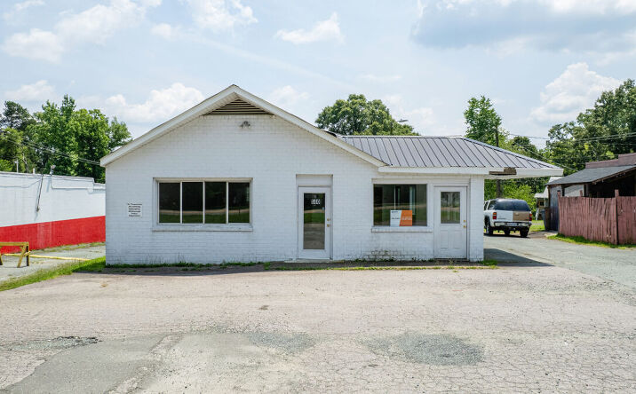 Pictures of Retail property located at 580 Cornelius St, Hillsborough, NC 27278 for sales - image #1