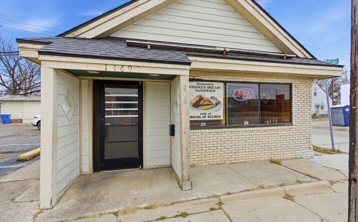 Pictures of Retail, Business for Sale property located at 14693 E Eight Mile Rd, Warren, MI 48089 for sales - image #1