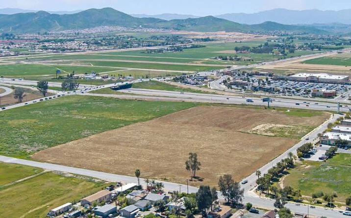 Pictures of Land property located at CPBP sec Illinois Ave & I-215 Freeway, Perris, CA 92585 for sales - image #1