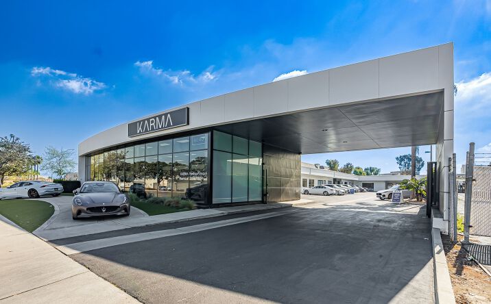 Pictures of Retail, Industrial property located at 4040 Campus Drive, Newport Beach, CA 92660 for sales - image #1