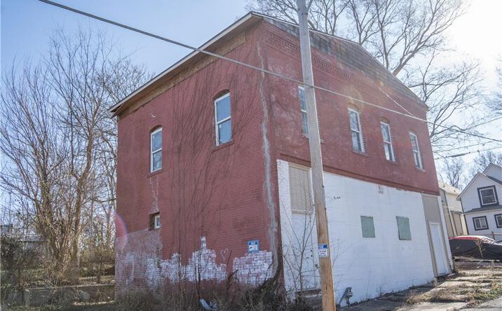 Pictures of Special Purpose property located at 1927 Walrond Avenue, Kansas City, MO 64127 for sales - image #1