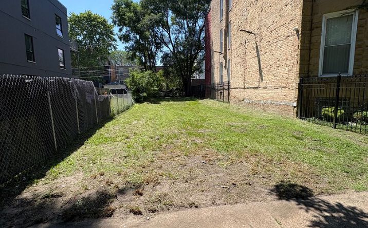 image of property at 4344 S BERKELEY AVE Chicago IL 60653-3602