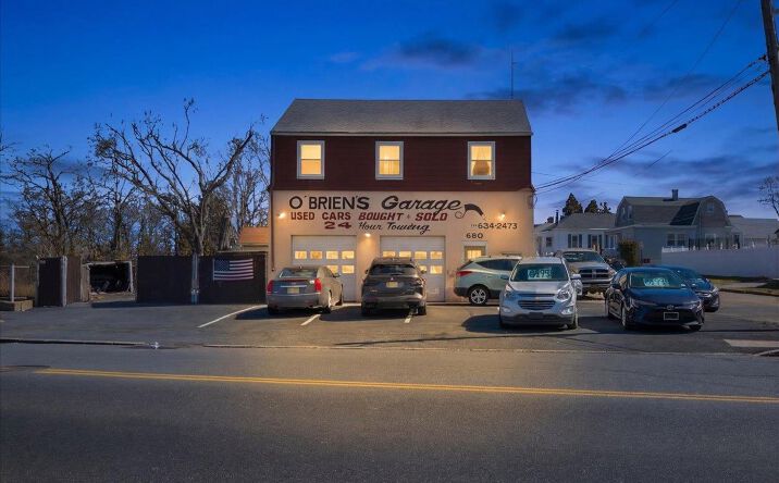 Pictures of Special Purpose property located at 690 Rahway Avenue, Woodbridge Proper, NJ 07095 for sales - image #1