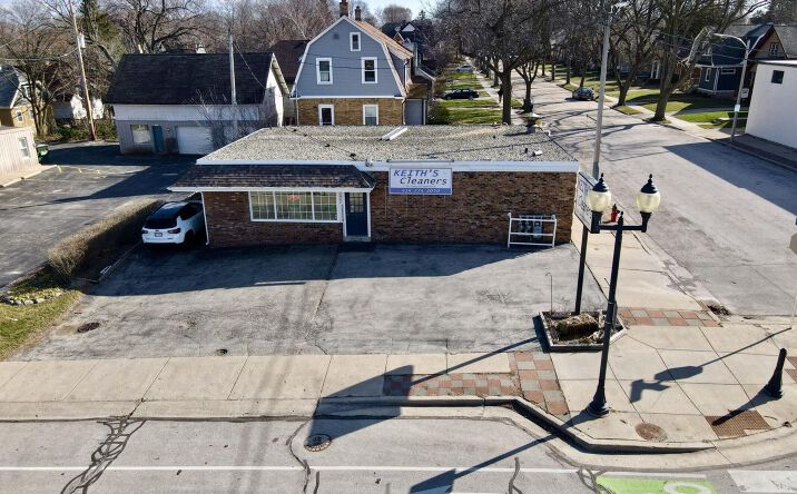 Pictures of Office, Retail, Special Purpose property located at 7027 W North Ave, Wauwatosa, WI 53213 for sales - image #1