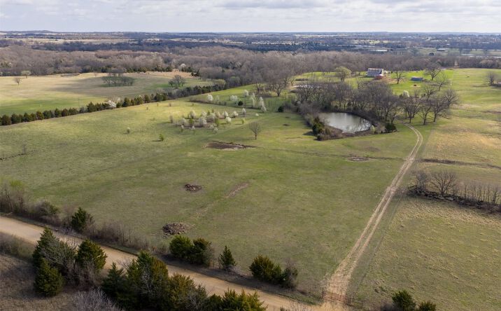 Pictures of Land property located at 3740 Road, Okemah, OK 74859 for sales - image #1