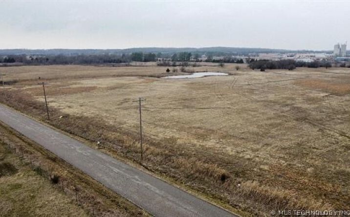 Pictures of Land property located at Oak Ridge, Holdenville, OK 74848 for sales - image #1