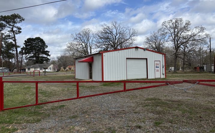 Pictures of Special Purpose property located at 13510 New Boston Rd., Hooks, TX 75561 for sales - image #1