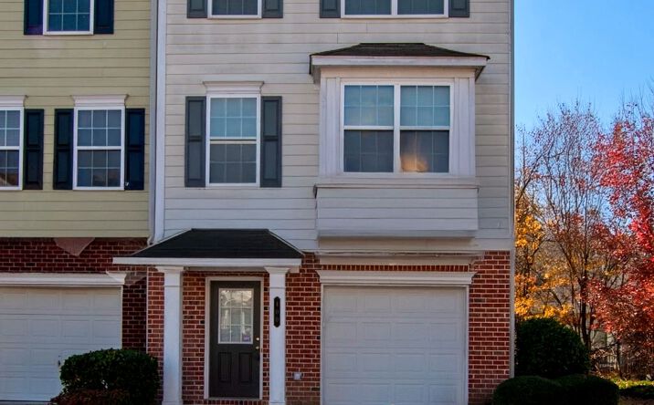 Pictures of Multifamily property located at 400 Patina Pl, Mableton, GA 30126 for sales - image #1