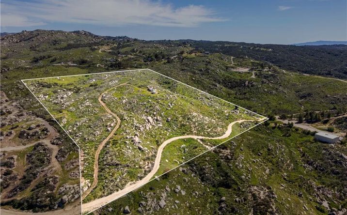 Pictures of Land property located at Webber Way, Hemet, CA 92545 for sales - image #1