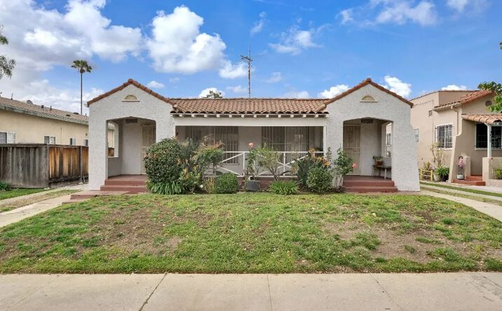 Pictures of Multifamily property located at 3416--3418 Garden Avenue, Los Angeles, CA 90039 for sales - image #1