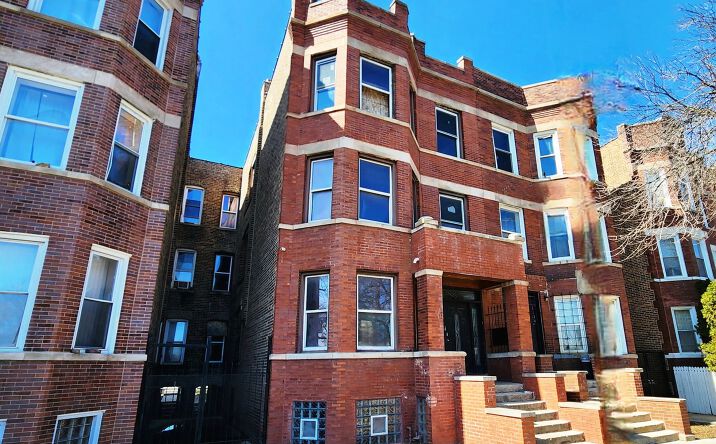 Pictures of Multifamily property located at 1116 S California Avenue, Chicago, IL 60612 for sales - image #1