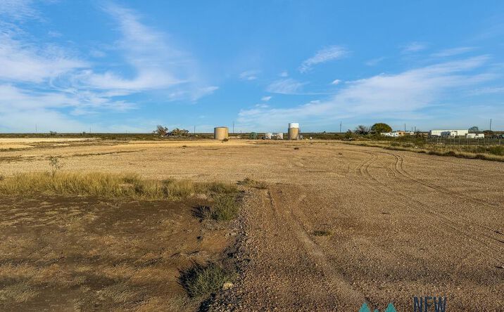 Pictures of Land property located at 6824 Nm-8, Monument, NM 88265 for sales - image #1