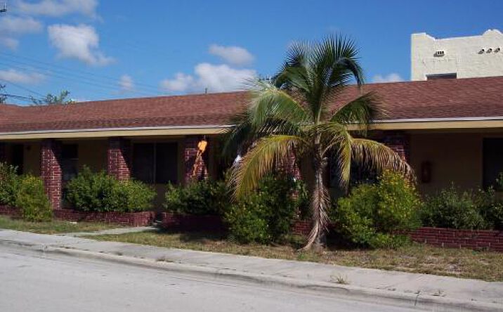 image of property at 301 N FEDERAL HWY APT 1 Lake Worth FL 33460-3492