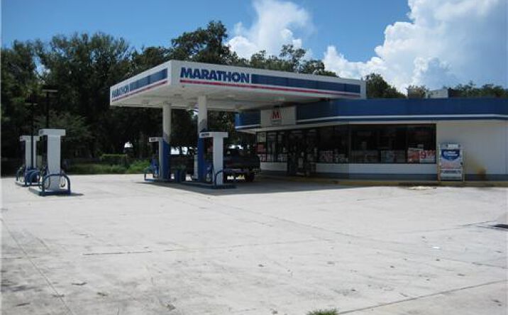 image of property at 1200 W MIDWAY RD Fort Pierce FL 34982-4143