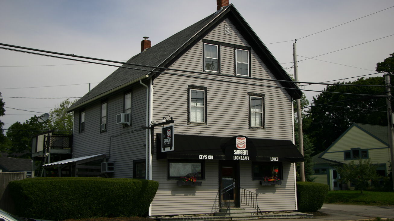 738 Main Street, Rockland, ME 04841