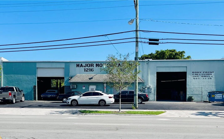 image of property at 1216 S DIXIE HWY E Pompano Beach FL 33060-8513