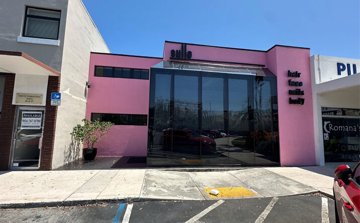 Pictures of Retail property located at 3045 N Federal Highway 50, Fort Lauderdale, FL 33306 for sales - image #1