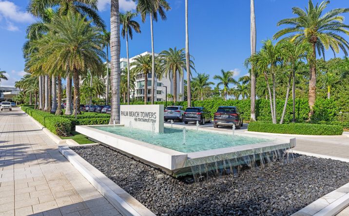 Pictures of Office, Land property located at 44 Cocoanut Row T13, Palm Beach, FL 33480 for sales - image #1