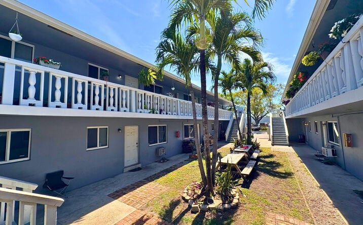 Pictures of Multifamily property located at 101-105 SE 26 Street, Fort Lauderdale, FL 33316 for sales - image #1