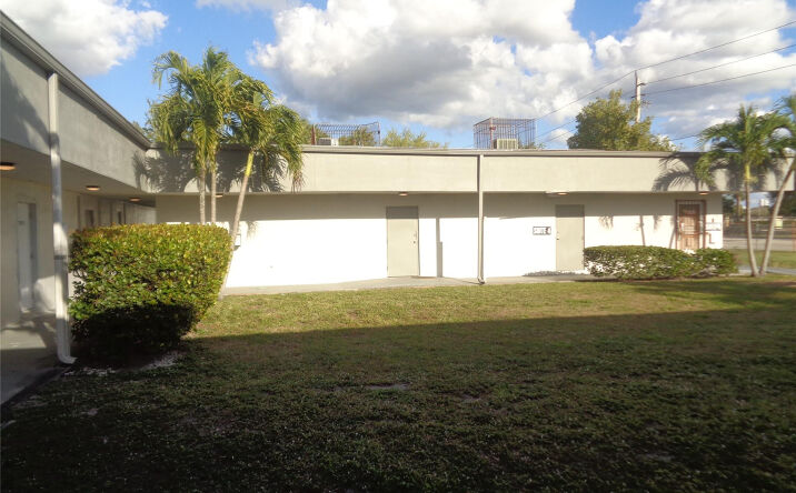 Pictures of Business for Sale, Office property located at 2323 NW 19th Street, Fort Lauderdale, FL 33311 for sales - image #1