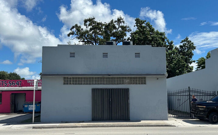 Pictures of Business for Sale property located at 6815 NW 7th Avenue, Miami, FL 33150 for sales - image #1