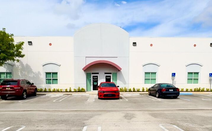Pictures of Mixed Use, Land, Industrial property located at 4324 NW 120th Avenue 4324, Coral Springs, FL 33065 for sales - image #1