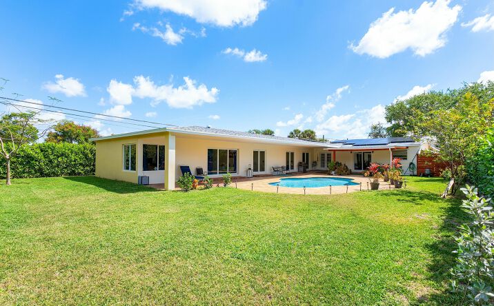 Pictures of Special Purpose property located at 1650 NE 3rd Avenue, Delray Beach, FL 33444 for sales - image #1