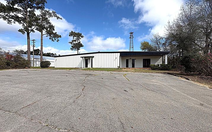 Pictures of Special Purpose property located at 3956 Old Cottondale Road, Marianna, FL 32448 for sales - image #1