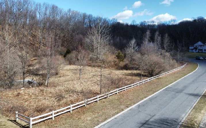 Pictures of Land property located at 11 Lackawanna Dr, Newton, NJ 07860 for sales - image #1