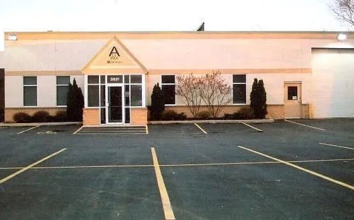 Pictures of Industrial property located at 3831 W Wells St, Milwaukee, WI 53208 for sales - image #1
