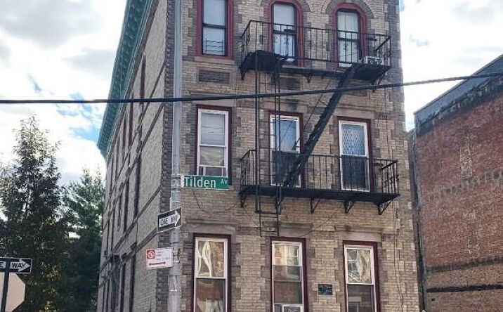 Pictures of Multifamily property located at 148 Lott St, New York, NY 11226 for sales - image #1