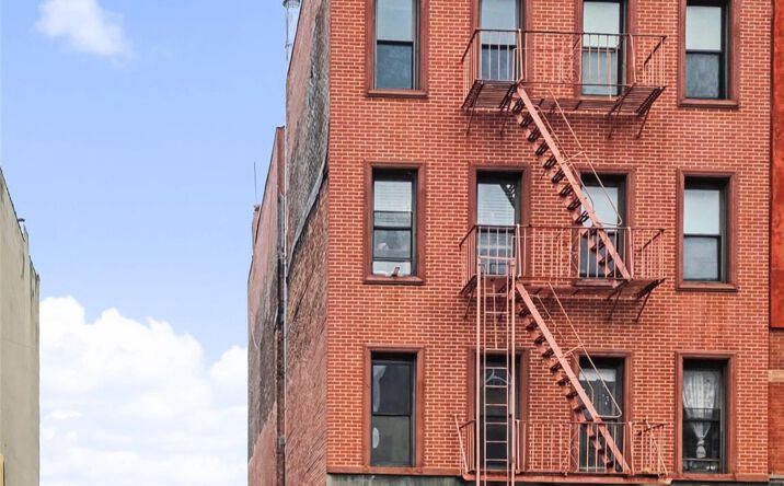 Pictures of Multifamily property located at 954 Manhattan Avenue, New York, NY 11222 for sales - image #1
