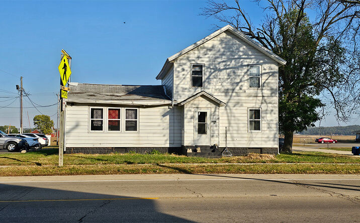 Pictures of Multifamily property located at 2000 Illinois Route 84 Highway, Thomson, IL 61285 for sales - image #1