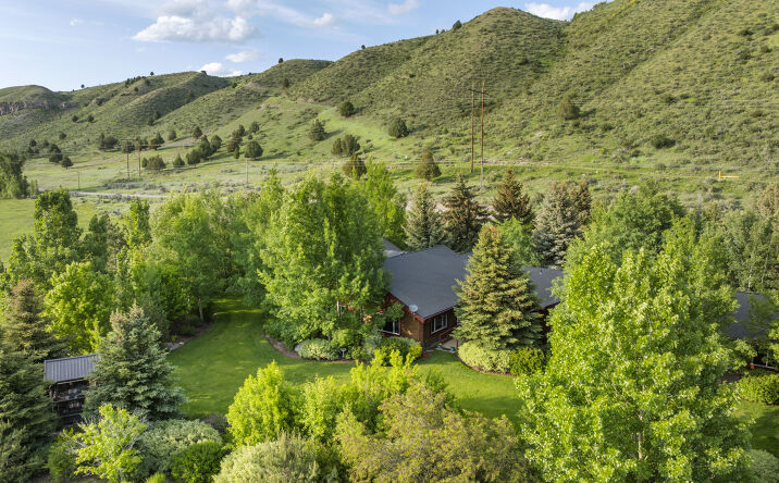 Pictures of Hospitality, Land property located at 1591 Old Irwin Rd, Irwin, ID 83428 for sales - image #1