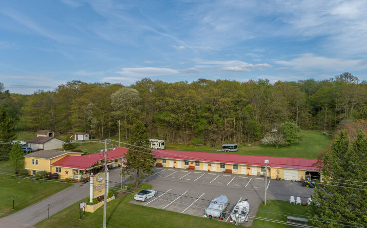 Pictures of Business for Sale, Mixed Use property located at 17848 Garrett Hwy, Oakland, MD 21550 for sales - image #1