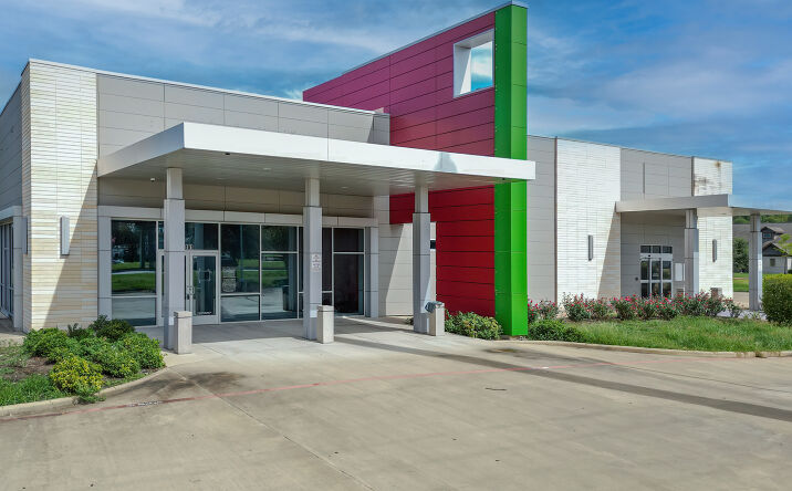 Pictures of Office property located at 101 S John Redditt Dr, Lufkin, TX 75904 for sales - image #1