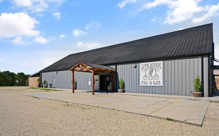 Pictures of Hospitality, Retail, Special Purpose property located at 51494 LA-16, Denham Springs, LA 70706 for sales - image #1